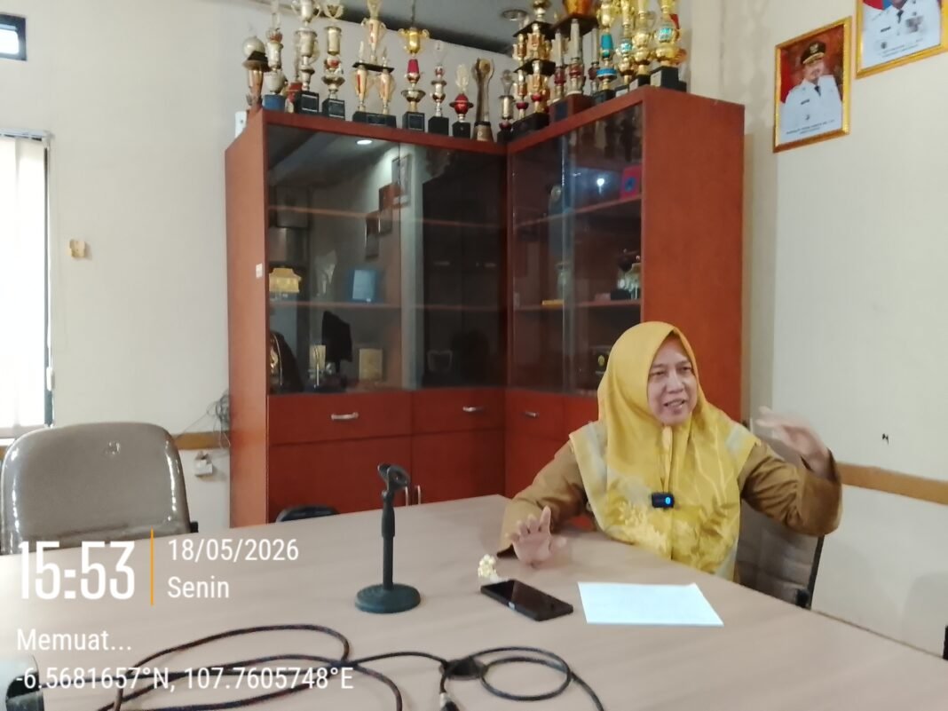DINAS KESEHATAN SUBANG LAKSANAKAN PROGRAM POPM UNTUK SEKOLAH DASAR DINAS KESEHATAN SUBANG LAKSANAKAN PROGRAM POPM UNTUK SEKOLAH DASAR