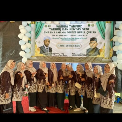 Wisuda dan Pelepasan Siswa SMP-SMA AMANIA: Cetak Generasi Beriman dan Beramal Menjadi Teladan Masyarakat Wisuda dan Pelepasan Siswa SMP-SMA AMANIA: Cetak Generasi Beriman dan Beramal Menjadi Teladan Masyarakat