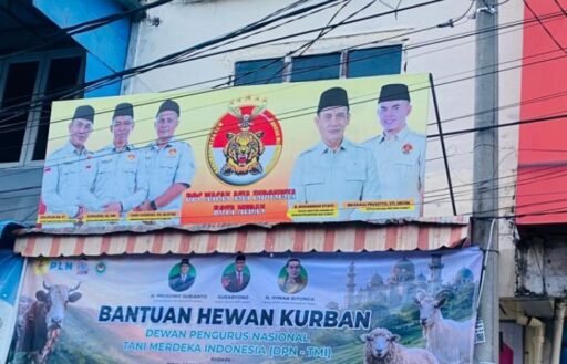 Bantuan Presiden Prabowo, APPSI Sumut Sembelih Sapi Kurban di Tengah Pasar Petisah Medan Bantuan Presiden Prabowo, APPSI Sumut Sembelih Sapi Kurban di Tengah Pasar Petisah Medan