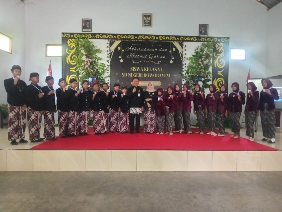 Purnawiyata Kelas VI SD Negeri Rowobayem, Kemiri, Akhirussanah Dan Khotmil Qur’an : Menuju Masa Depan Emas Purnawiyata Kelas VI SD Negeri Rowobayem, Kemiri, Akhirussanah Dan Khotmil Qur’an : Menuju Masa Depan Emas