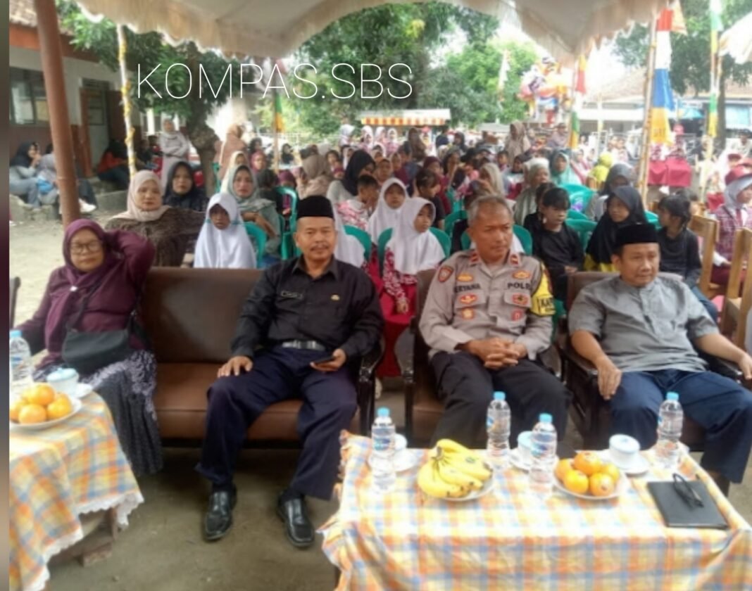 Kapolsek Kedokanbunder Hadiri Pelepasan Pelajar SDN 3 Cangkingan, Ingatkan Orang Tua Awasi Pergaulan Anak Kapolsek Kedokanbunder Hadiri Pelepasan Pelajar SDN 3 Cangkingan, Ingatkan Orang Tua Awasi Pergaulan Anak
