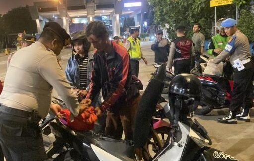 Cegah Gangguan Kamtibmas, Patroli Jaga Jakarta Jaga Priok, Polres Pelabuhan Tanjung Priok. Cegah Gangguan Kamtibmas, Patroli Jaga Jakarta Jaga Priok, Polres Pelabuhan Tanjung Priok.