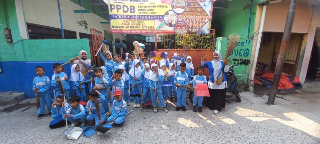 Dari Sekolah Untuk Bumi, Bersih Hari Ini, Lestari Nanti Dari Sekolah Untuk Bumi, Bersih Hari Ini, Lestari Nanti