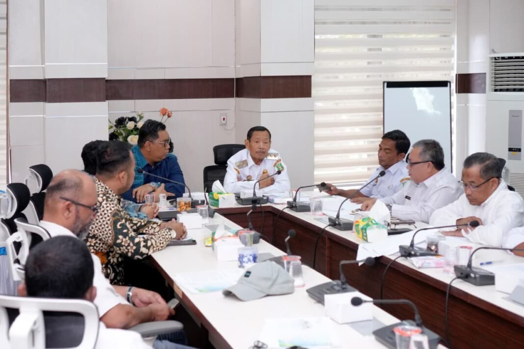 Perkuat perlindungan pekerja, Pemko Sabang Serahkan Santunan JKM dan Beasiswa Rp280,5 Juta kepada Ahli Waris Perkuat perlindungan pekerja, Pemko Sabang Serahkan Santunan JKM dan Beasiswa Rp280,5 Juta kepada Ahli Waris