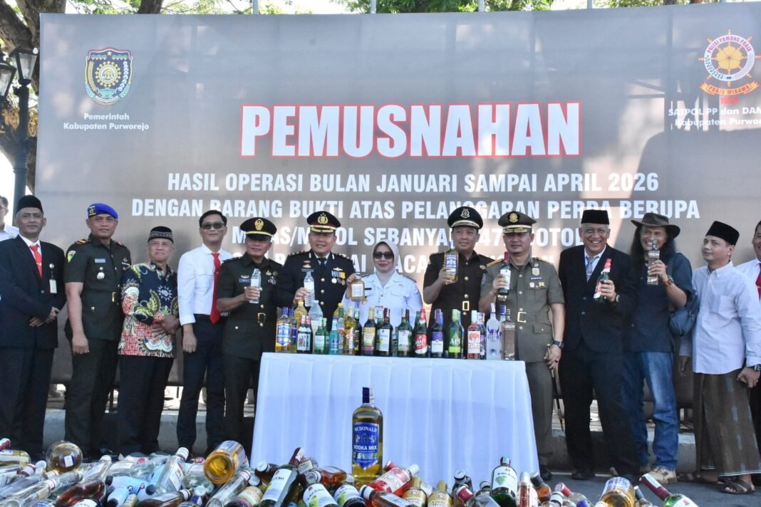 Simbol Ketegasan dan Kesiapan: Tiga Lembaga Penjaga Keamanan Purworejo Berulang Tahun Simbol Ketegasan dan Kesiapan: Tiga Lembaga Penjaga Keamanan Purworejo Berulang Tahun
