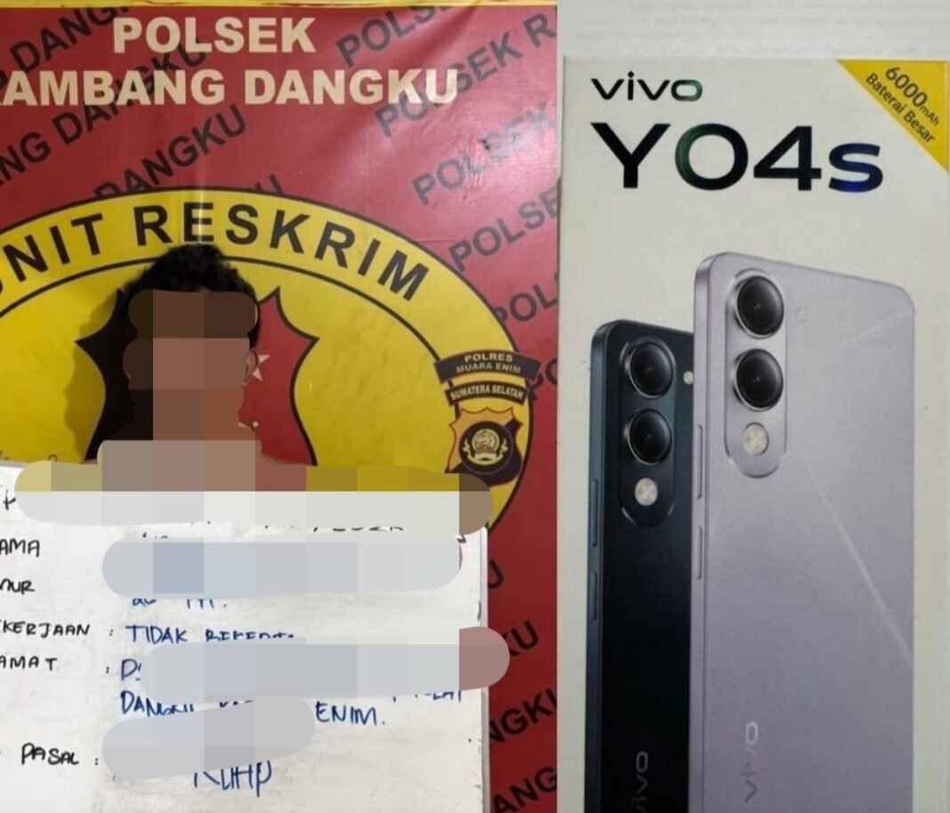 Saat Pemilik Rumah Terlelap, Ponsel Anak Dicuri; Tim Tarantula Polsek Rambang Niru Berhasil Ringkus Pelaku Saat Pemilik Rumah Terlelap, Ponsel Anak Dicuri; Tim Tarantula Polsek Rambang Niru Berhasil Ringkus Pelaku