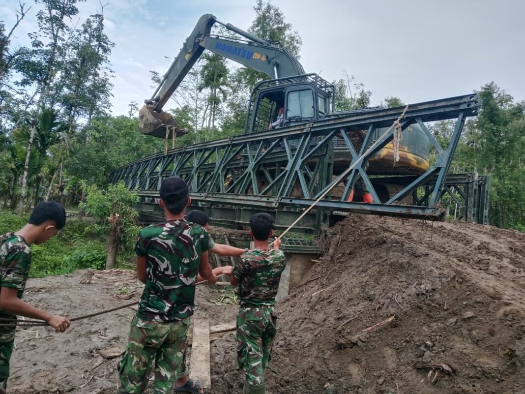 Program Bakti TNI AD untuk Rakyat, Jembatan Modular Sungai Fauro Faete Segera Rampung Program Bakti TNI AD untuk Rakyat, Jembatan Modular Sungai Fauro Faete Segera Rampung