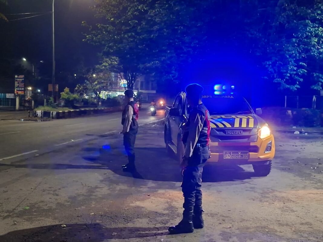 Patroli Perintis Presisi Polres Muara Enim Sisir Titik Rawan Kejahatan dan Balap Liar, Kota Tetap Kondusif Patroli Perintis Presisi Polres Muara Enim Sisir Titik Rawan Kejahatan dan Balap Liar, Kota Tetap Kondusif