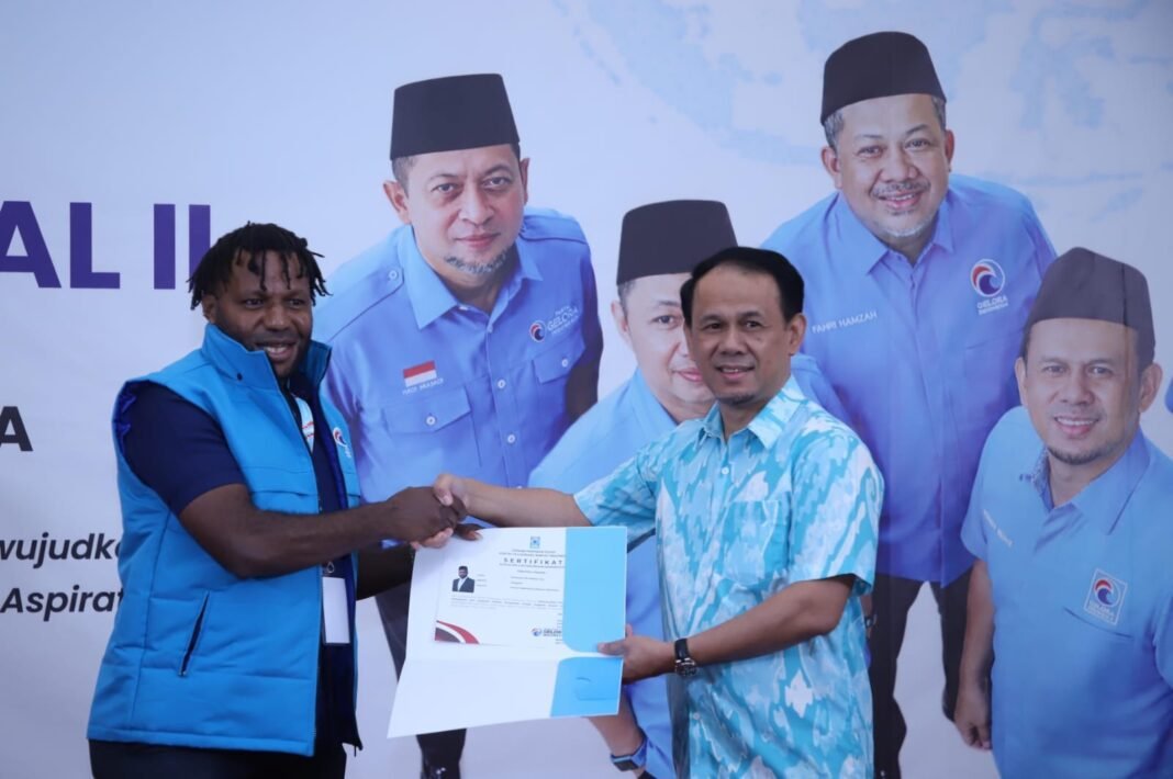 Partai Gelora Dibekali Seni Berkomuniasi dan Seni Pertarungan Agar Jadi Aktor Politik di Daerah | Kompas.sbs. Partai Gelora Dibekali Seni Berkomuniasi dan Seni Pertarungan Agar Jadi Aktor Politik di Daerah | Kompas.sbs.