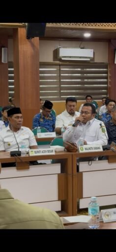 WALI KOTA SABANG HADIRI PERTEMUAN KOMISI II DPR RI DAN PEMERINTAH ACEH | Kompas.sbs.-News. WALI KOTA SABANG HADIRI PERTEMUAN KOMISI II DPR RI DAN PEMERINTAH ACEH | Kompas.sbs.-News.