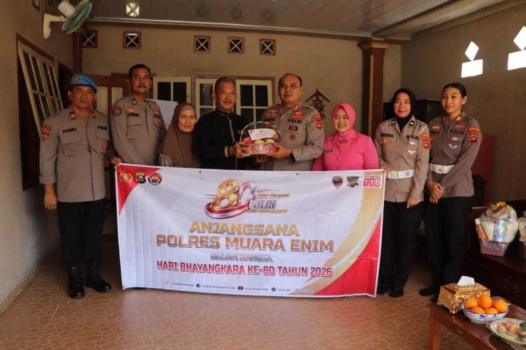 Dalam rangka memperingati Hari Bhayangkara ke-80, Polres Muara Enim melaksanakan kegiatan anjangsana Dalam rangka memperingati Hari Bhayangkara ke-80, Polres Muara Enim melaksanakan kegiatan anjangsana