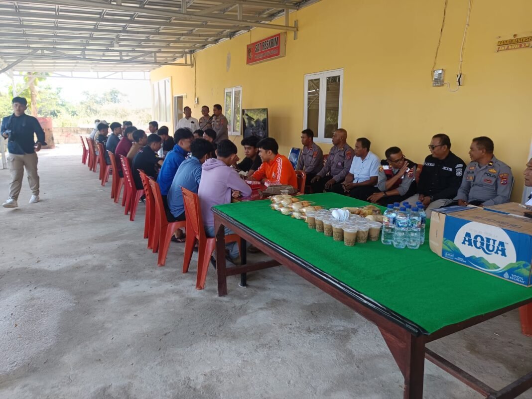 Kapolres Rote Ndao Buka Turnamen E-Sport Kapolri Cup 2026, Tim Leak Lemahan Raih Juara Pertama Kapolres Rote Ndao Buka Turnamen E-Sport Kapolri Cup 2026, Tim Leak Lemahan Raih Juara Pertama