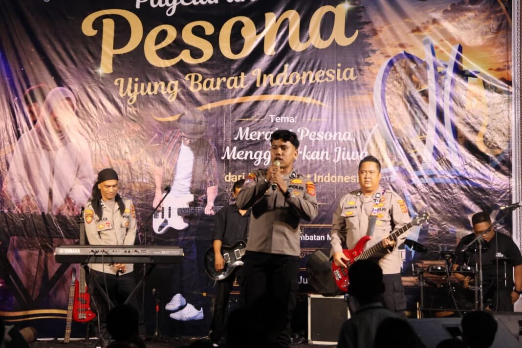 Group Band Polres Sabang Hibur Warga di Pagelaran Seni Pesona Ujung Barat Indonesia | Kompas. SBS Group Band Polres Sabang Hibur Warga di Pagelaran Seni Pesona Ujung Barat Indonesia | Kompas. SBS