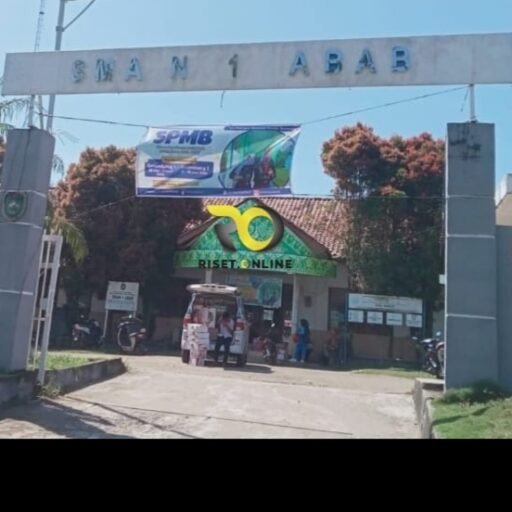Diduga kepala sekolah tidak masuk ke sekolah ada apa ini Diduga kepala sekolah tidak masuk ke sekolah ada apa ini