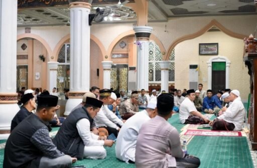 Khatam Al-Qur’an Jadi Momentum Refleksi, Wali Kota Ajak Bangun Sabang dengan Spirit Hijrah | Kompas.sbs. Khatam Al-Qur’an Jadi Momentum Refleksi, Wali Kota Ajak Bangun Sabang dengan Spirit Hijrah | Kompas.sbs.