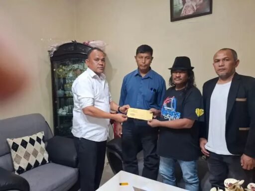 Ketua LMP Karo Apresiasi Polres Karo Respon Tuntutan LMP, Penyidikan Lanjutan Dugaan Pelaku Lain Dilanjutkan Ketua LMP Karo Apresiasi Polres Karo Respon Tuntutan LMP, Penyidikan Lanjutan Dugaan Pelaku Lain Dilanjutkan