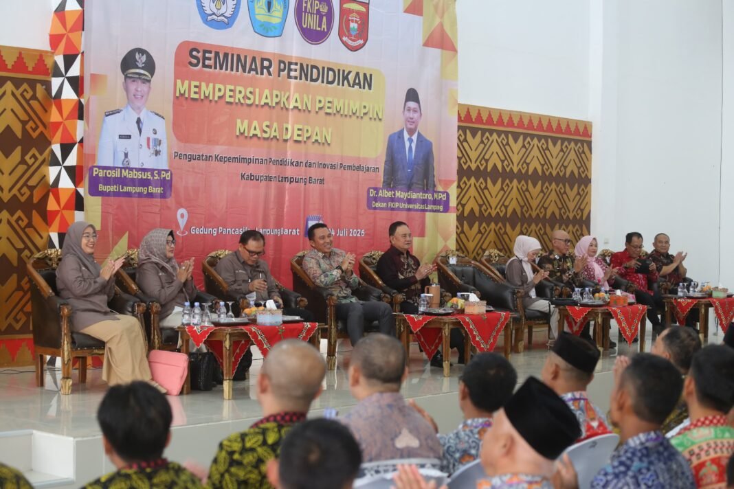 340 Guru dan Kepala Sekolah Ikuti Seminar, Bupati Parosil Perkuat Kolaborasi dengan FKIP Unila 340 Guru dan Kepala Sekolah Ikuti Seminar, Bupati Parosil Perkuat Kolaborasi dengan FKIP Unila
