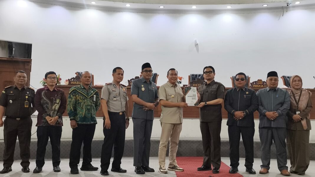 KUA-PPAS APBD Kepahiang 2027: Pendapatan Rp657 M, Belanja Rp730 M, Defisit Rp75,7 Miliar KUA-PPAS APBD Kepahiang 2027: Pendapatan Rp657 M, Belanja Rp730 M, Defisit Rp75,7 Miliar
