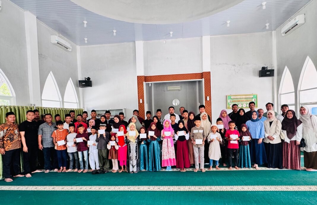 Wujud Syukur Karpim : Manager Kebun Silau Dunia Santuni 34 Anak Yatim Piatu Wujud Syukur Karpim : Manager Kebun Silau Dunia Santuni 34 Anak Yatim Piatu