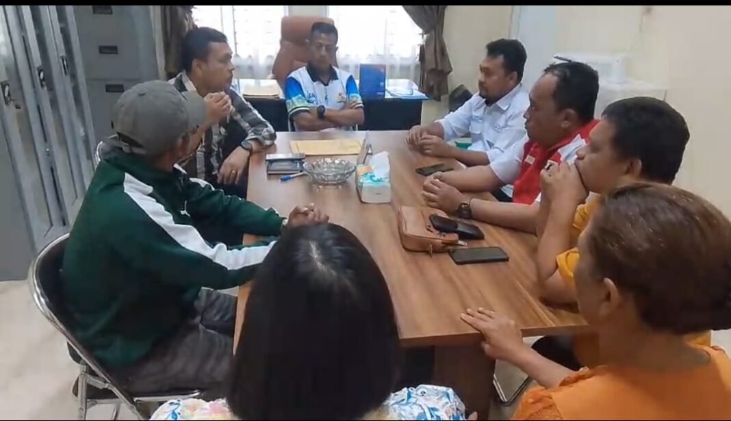 𝙁𝙋𝘽𝙆 Datangi Dikbudporapar Karo ! Minta Bunga Lokal diperdayakan di Festival Bunga dan Buah 2026 𝙁𝙋𝘽𝙆 Datangi Dikbudporapar Karo ! Minta Bunga Lokal diperdayakan di Festival Bunga dan Buah 2026