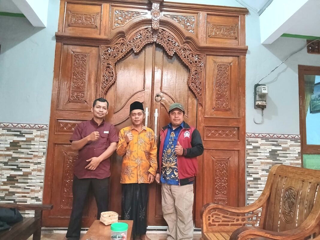 Komisi IV DPRD Purworejo, KH Akhmat Tawabi, Berikan Dukungan Perayaan Ulang Tahun PAKUREJO Ke-10 Komisi IV DPRD Purworejo, KH Akhmat Tawabi, Berikan Dukungan Perayaan Ulang Tahun PAKUREJO Ke-10