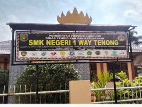 Klarifikasi Kepala SMK Negeri 1 Way Tenong: Bantah Tudingan Cashback Pengadaan Buku Klarifikasi Kepala SMK Negeri 1 Way Tenong: Bantah Tudingan Cashback Pengadaan Buku