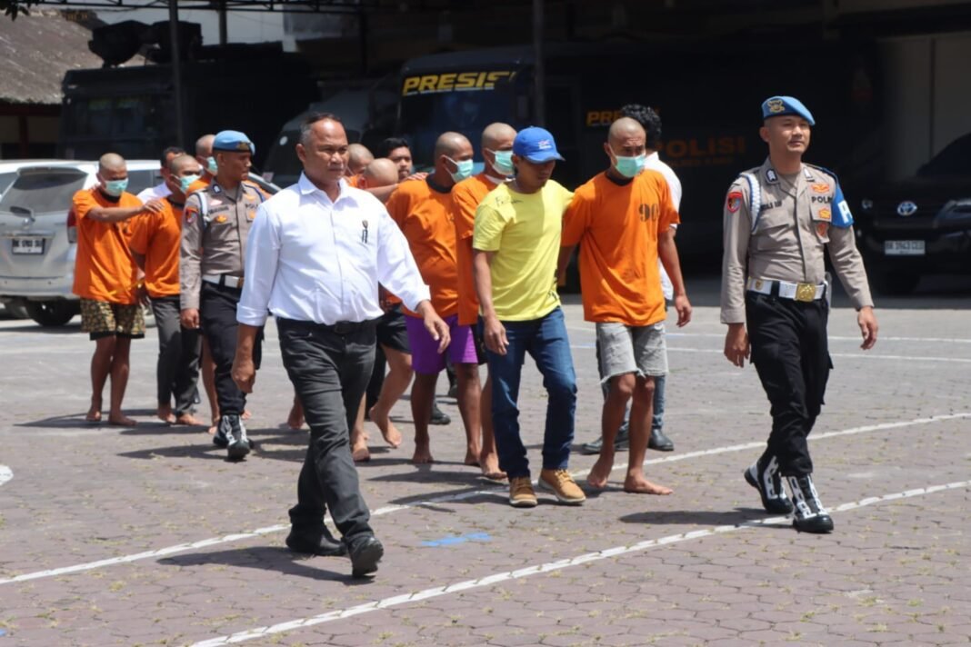 Penganiayaan di Gunung Sibayak, 1 Meninggal ! Bukan Terkait Pengutipan, Diduga Korban Melakukan Pencurian Penganiayaan di Gunung Sibayak, 1 Meninggal ! Bukan Terkait Pengutipan, Diduga Korban Melakukan Pencurian