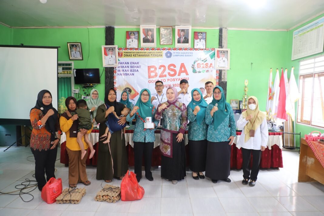 B2SA Goes to Posyandu, Partinia Parosil Mabsus Ajak Masyarakat Cegah Stunting Lewat Pangan Bergizi B2SA Goes to Posyandu, Partinia Parosil Mabsus Ajak Masyarakat Cegah Stunting Lewat Pangan Bergizi