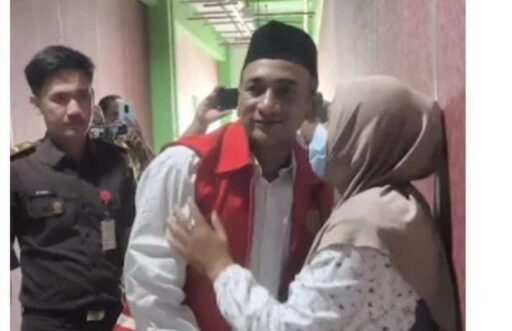Bermula dari Foto Oknum ASN Bapenda Subang Yang Molor”Wartawan” Triberita Com Harus Malah Jadi Tersangka Bermula dari Foto Oknum ASN Bapenda Subang Yang Molor”Wartawan” Triberita Com Harus Malah Jadi Tersangka