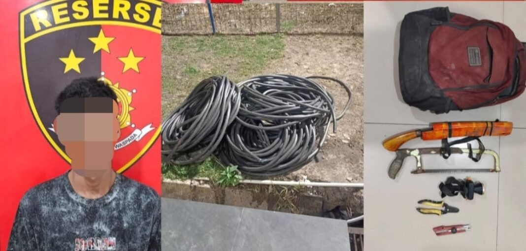 Curi Kabel Proyek Senilai Rp72,8 Juta, Pemuda 22 Tahun Dibekuk Polsek Lawang Kidul Curi Kabel Proyek Senilai Rp72,8 Juta, Pemuda 22 Tahun Dibekuk Polsek Lawang Kidul