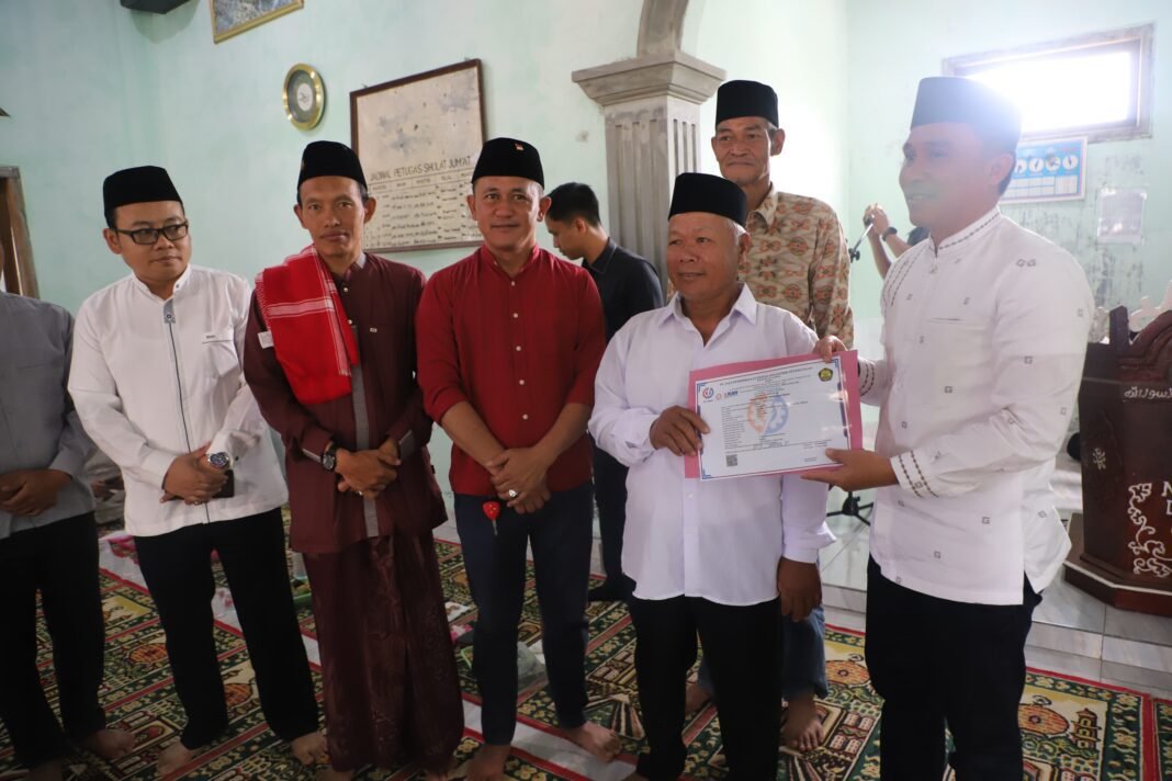 65 KK di Sukamakmur Belalau Resmi Nikmati Listrik, Bupati Parosil: Sebagai Bentuk Implementasi 65 KK di Sukamakmur Belalau Resmi Nikmati Listrik, Bupati Parosil: Sebagai Bentuk Implementasi