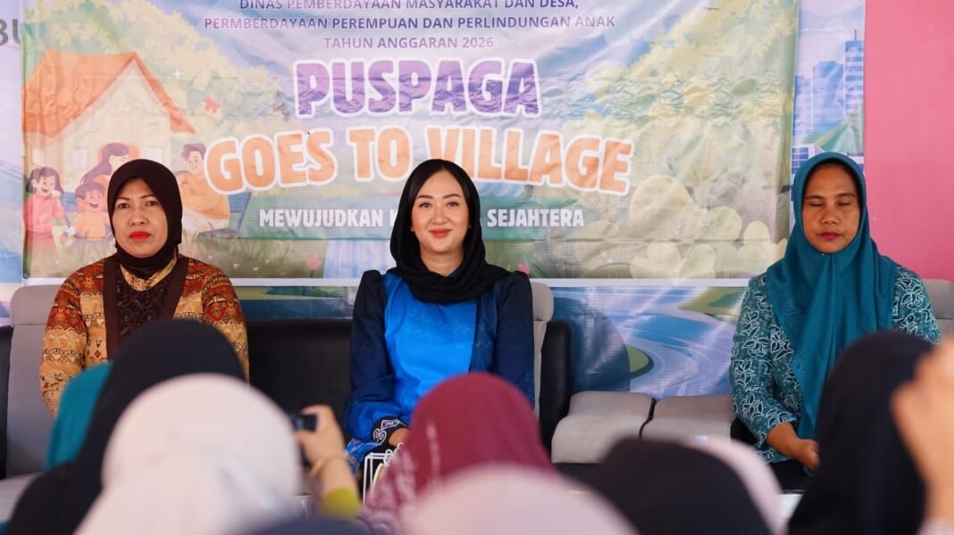 Ketua TP PKK Kabupaten Bantaeng Buka PUSPAGA Goes to Village di Desa Bonto Tiro Ketua TP PKK Kabupaten Bantaeng Buka PUSPAGA Goes to Village di Desa Bonto Tiro