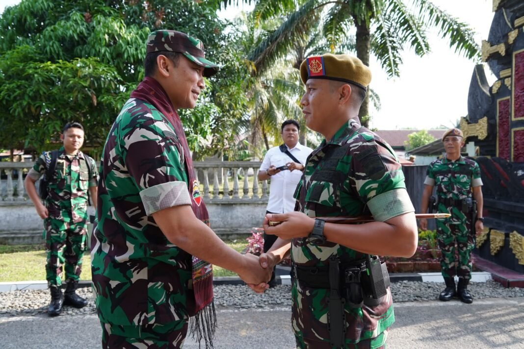 Pangdam I/BB Kunjungi Yonarhanud 11/WBY, Tekankan Adaptasi Teknologi dan Profesionalisme Prajurit Pangdam I/BB Kunjungi Yonarhanud 11/WBY, Tekankan Adaptasi Teknologi dan Profesionalisme Prajurit