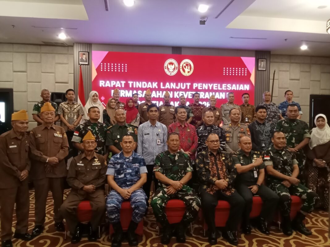 Kemhan Gelar Rapat Tindak Lanjut Penyelesaian Permasalahan Keveteranan di Pontianak Kemhan Gelar Rapat Tindak Lanjut Penyelesaian Permasalahan Keveteranan di Pontianak