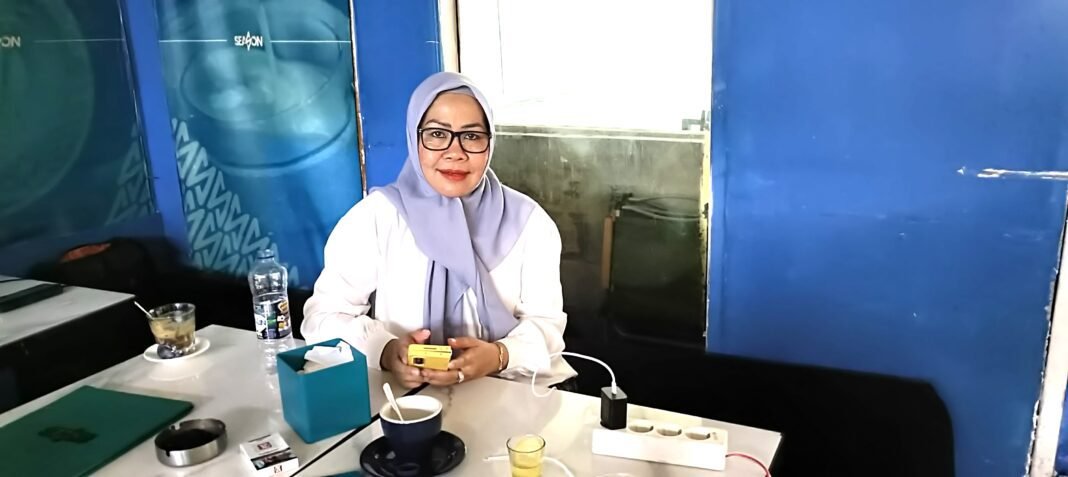 Kepsek SMKN 6 Makassar Sampaikan Permintaan Maaf dan Klarifikasi Terkait Video Viral Kepsek SMKN 6 Makassar Sampaikan Permintaan Maaf dan Klarifikasi Terkait Video Viral