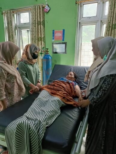 Diduga Dianiaya di Rumah Anak, Warga Prambatan Lapor ke Polres PALI Diduga Dianiaya di Rumah Anak, Warga Prambatan Lapor ke Polres PALI