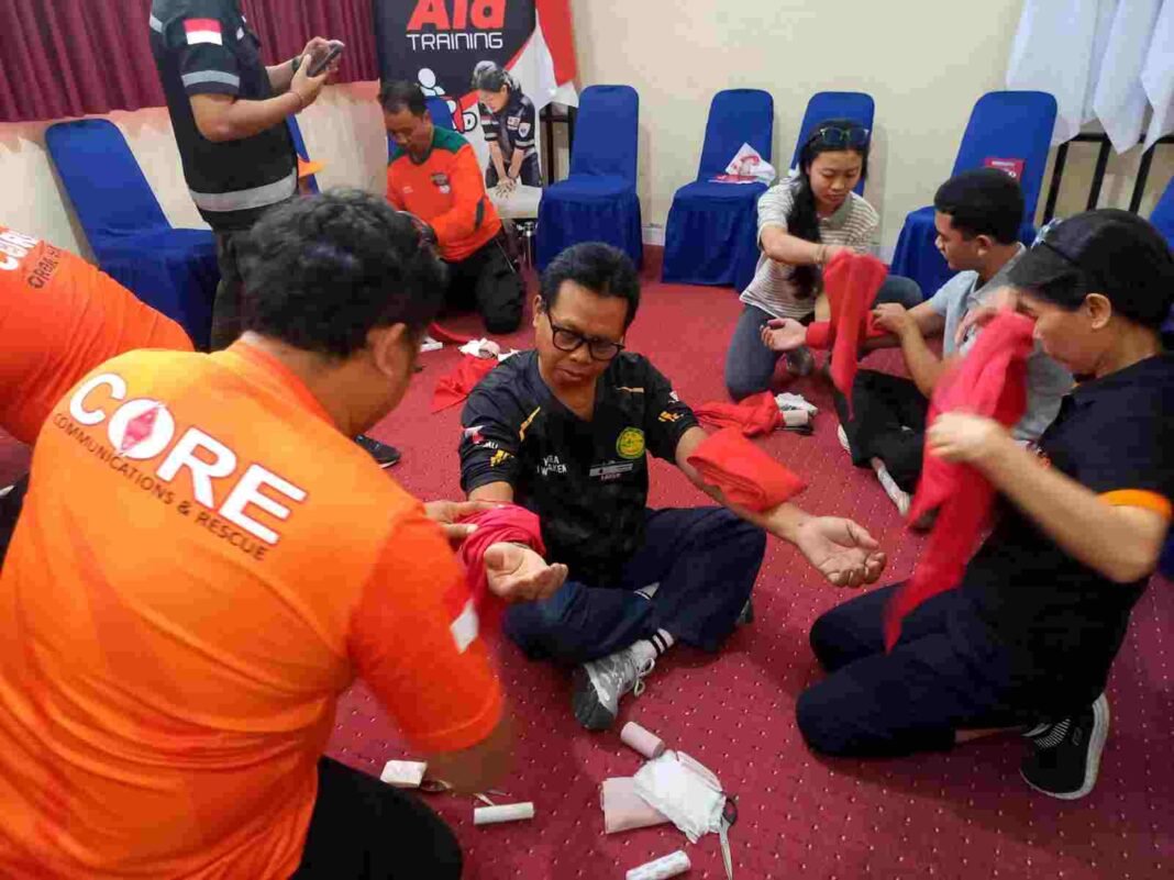 Tingkatkan Kesiapsiagaan Dalam Situasi Darurat PMI Gelar Pelatihan Pertolongan Pertama Tingkatkan Kesiapsiagaan Dalam Situasi Darurat PMI Gelar Pelatihan Pertolongan Pertama