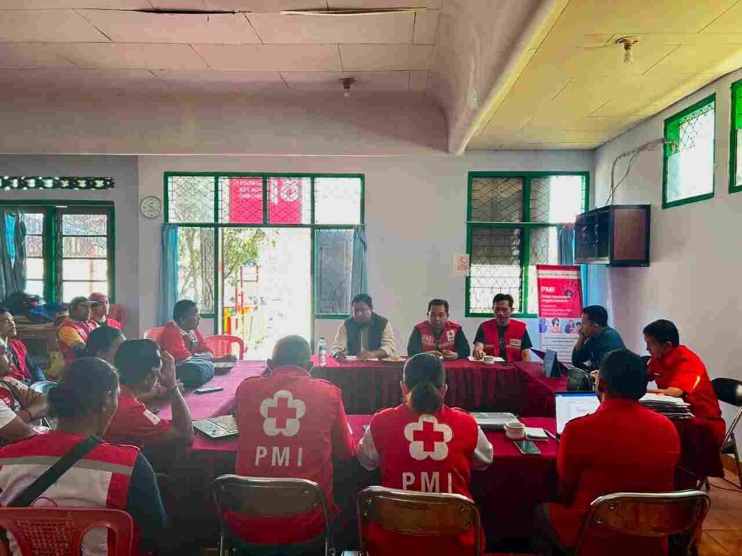 Dari Bali untuk NTT, PMI Bantu Masyarakat Terdampak Gempa Flores Dari Bali untuk NTT, PMI Bantu Masyarakat Terdampak Gempa Flores