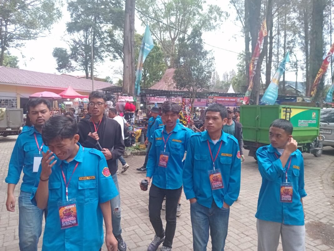 FBB 2026 : Hari Ke II Karang Taruna Berastagi Himbau Pengunjung Agar Tetap Waspada Menjaga Barang Berharga FBB 2026 : Hari Ke II Karang Taruna Berastagi Himbau Pengunjung Agar Tetap Waspada Menjaga Barang Berharga