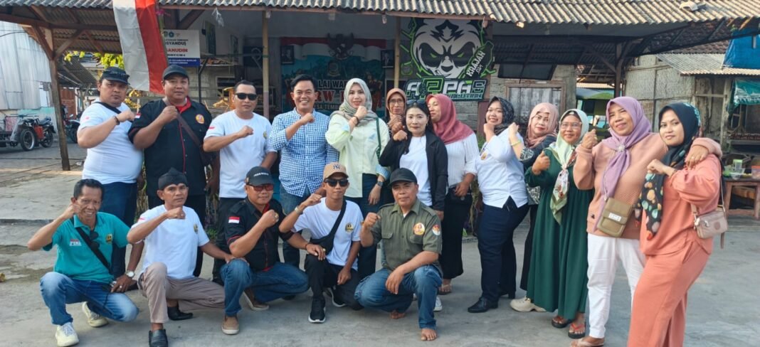 Perkuat solidaritas dan komitmen LBHga gadjah madha Indonesia gelar silaturahmi di muncar Perkuat solidaritas dan komitmen LBHga gadjah madha Indonesia gelar silaturahmi di muncar
