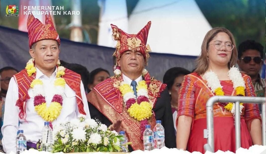 Bupati Karo Ajak Semua Pihak Majukan Pariwisata dan Hortikultura melalui Festival Bunga dan Buah Tahun 2026 Bupati Karo Ajak Semua Pihak Majukan Pariwisata dan Hortikultura melalui Festival Bunga dan Buah Tahun 2026