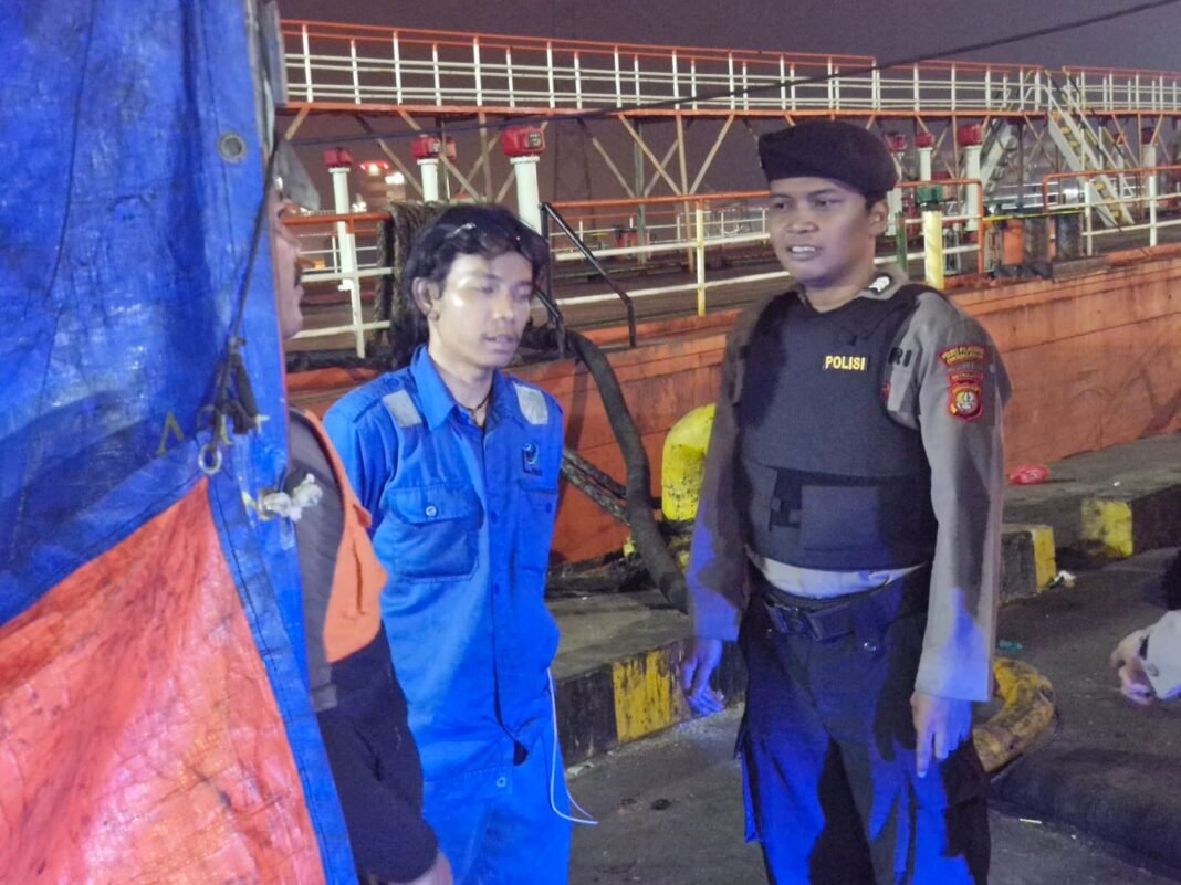Patroli Perintis Presisi Polres Pelabuhan Tanjung Priok. Patroli Perintis Presisi Polres Pelabuhan Tanjung Priok.