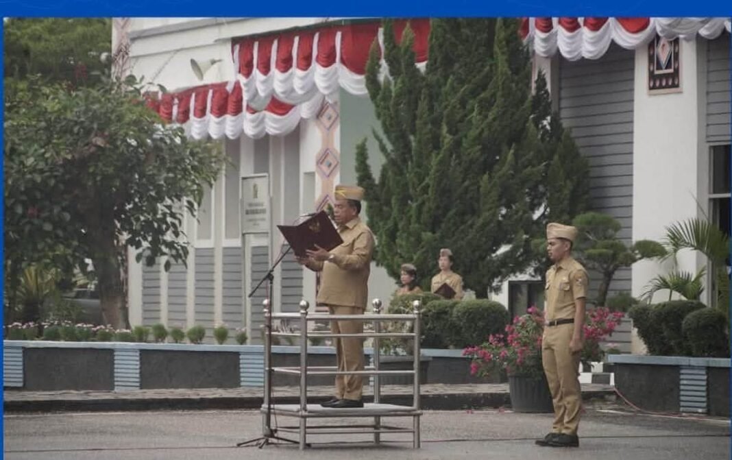 Pimpin Apel Gabungan, Bupati Karo Apresiasi Suksesnya FBB 2026 dan Targetkan FBB 2027 Go Internasional Pimpin Apel Gabungan, Bupati Karo Apresiasi Suksesnya FBB 2026 dan Targetkan FBB 2027 Go Internasional