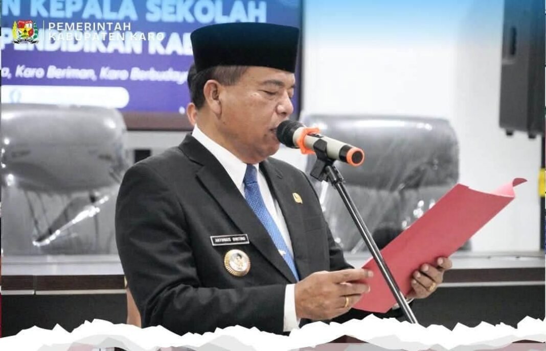 Bupati Karo Lantik 20 Kepala Sekolah SD dan SMP, Tegaskan Kesetaraan Kesempatan Bagi ASN PNS dan PPPK Bupati Karo Lantik 20 Kepala Sekolah SD dan SMP, Tegaskan Kesetaraan Kesempatan Bagi ASN PNS dan PPPK