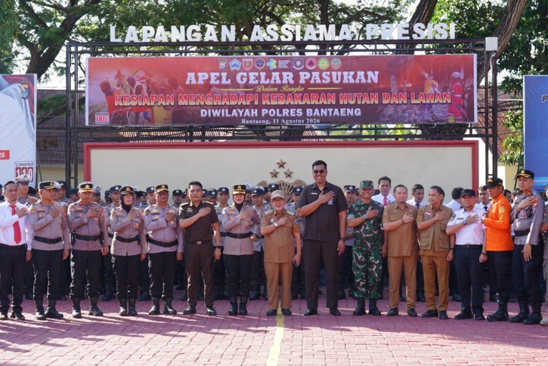 Apel Gelar Pasukan Karhutla, Wabup Bantaeng Perkuat Sinergi Lintas Sektor Apel Gelar Pasukan Karhutla, Wabup Bantaeng Perkuat Sinergi Lintas Sektor