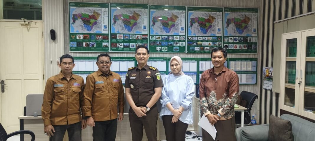 Kolaborasi SMSI dan Kejari Gowa, News Room Jaga Desa Jadi Wadah Informasi dan Edukasi Hukum Kolaborasi SMSI dan Kejari Gowa, News Room Jaga Desa Jadi Wadah Informasi dan Edukasi Hukum