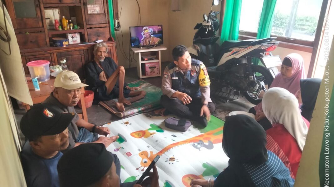 Polres Muara Enim Gerak Cepat Bantu Warga Kurang Mampu yang Menderita Tumor Polres Muara Enim Gerak Cepat Bantu Warga Kurang Mampu yang Menderita Tumor