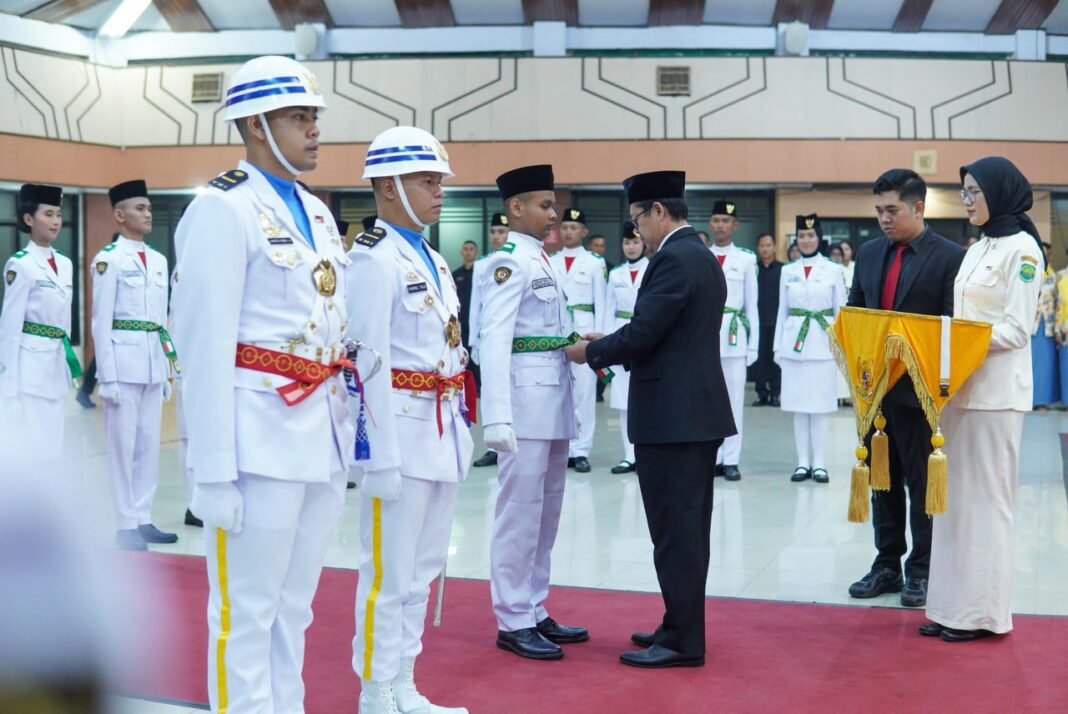 WAKIL BUPATI SUBANG KUKUHKAN PASKIBRAKA SUBANG 2026 WAKIL BUPATI SUBANG KUKUHKAN PASKIBRAKA SUBANG 2026
