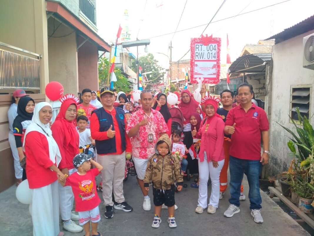 Keluarga Besar RW 014 Warakas Tanjung Priok Lomba Karnaval Keluarga Besar RW 014 Warakas Tanjung Priok Lomba Karnaval