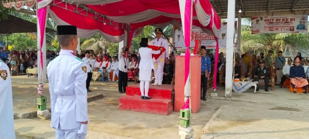 Upacara Peringatan HUT RI Ke-81 di Kecamatan Abab Berlangsung Khidmat Upacara Peringatan HUT RI Ke-81 di Kecamatan Abab Berlangsung Khidmat